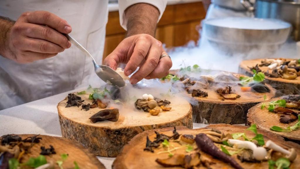 Les plastiques à usage unique bientôt interdits au restaurant
