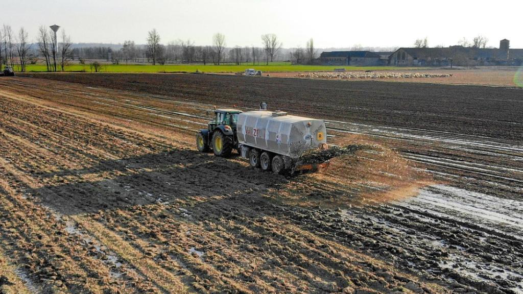 Utiliser l'urine comme engrais : une pratique écologique efficace