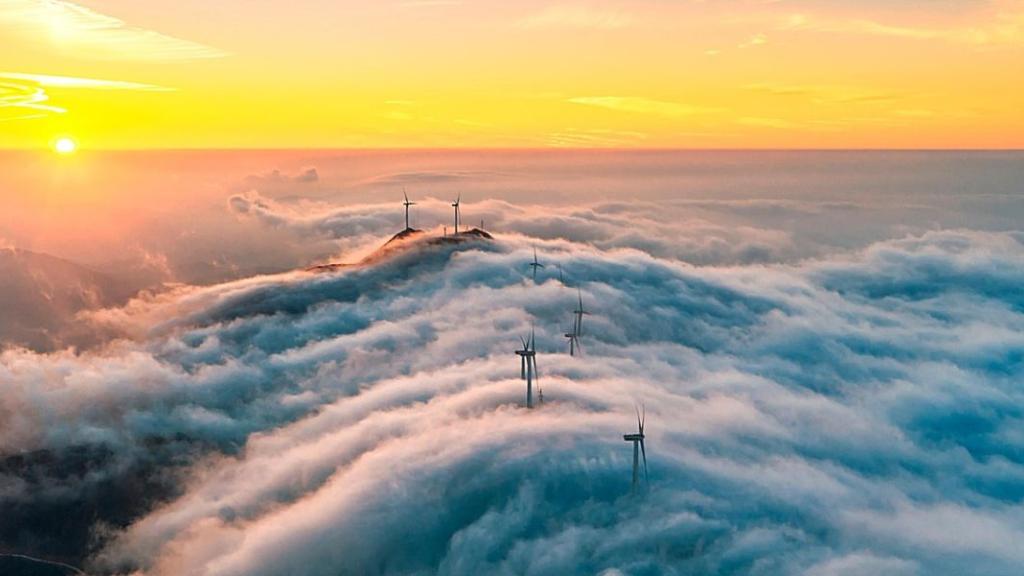 Croissance des énergies renouvelables en ralentissement : l’objectif de tripler les capacités d’ici 2030 compromis