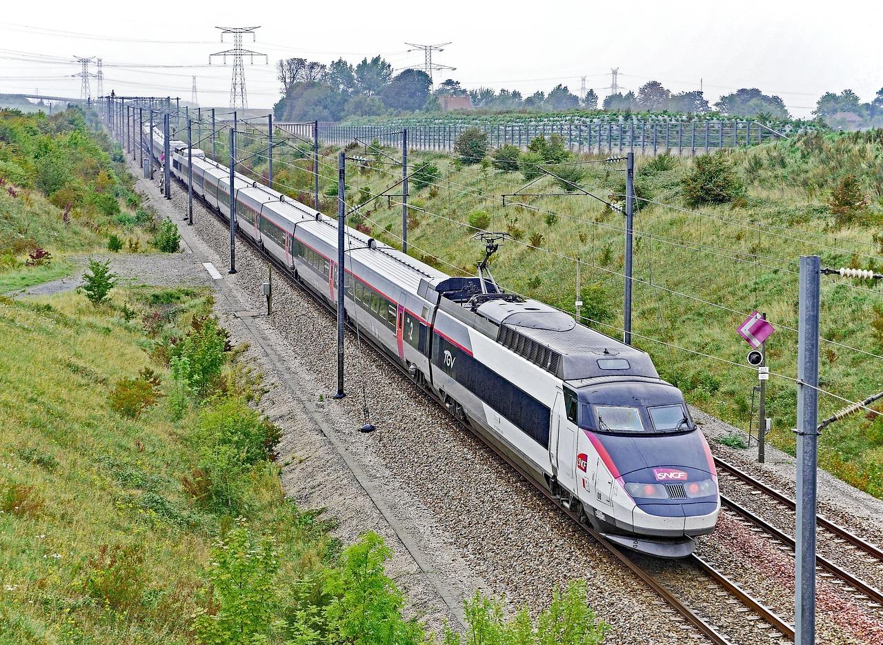 Les joueurs de rugby voyagent en train