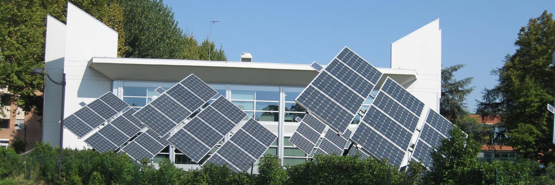 Le recyclage des panneaux solaires : quels sont les enjeux et perspectives ?